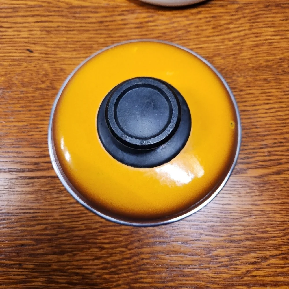Vintage Floral Enamel pot with Lid